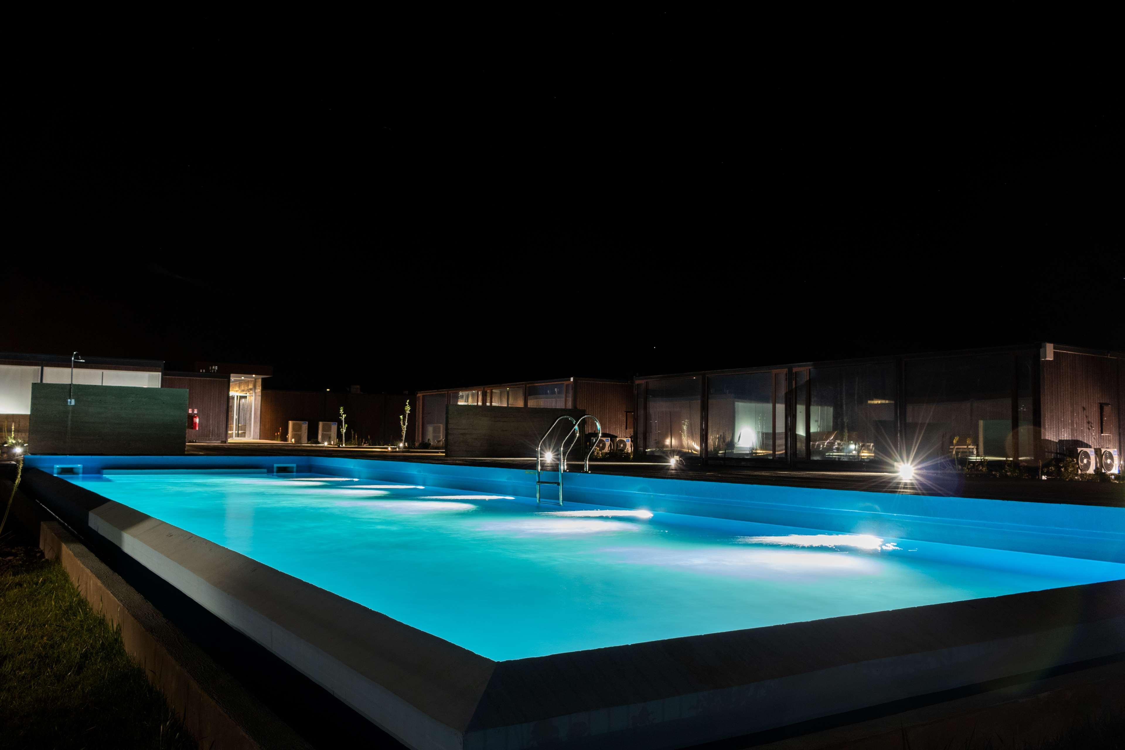 Park Inn By Radisson Los Olivos De バジェナール エクステリア 写真