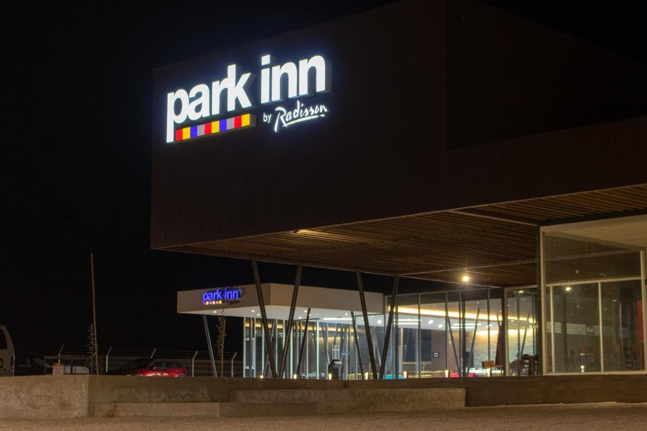Park Inn By Radisson Los Olivos De バジェナール エクステリア 写真